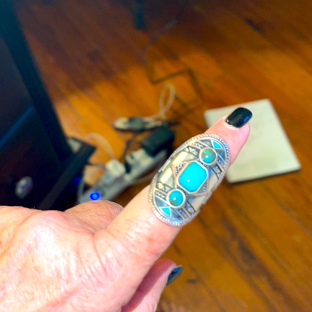 Silver& Turquoise ring - Reposhing. - Picture 2 of 6